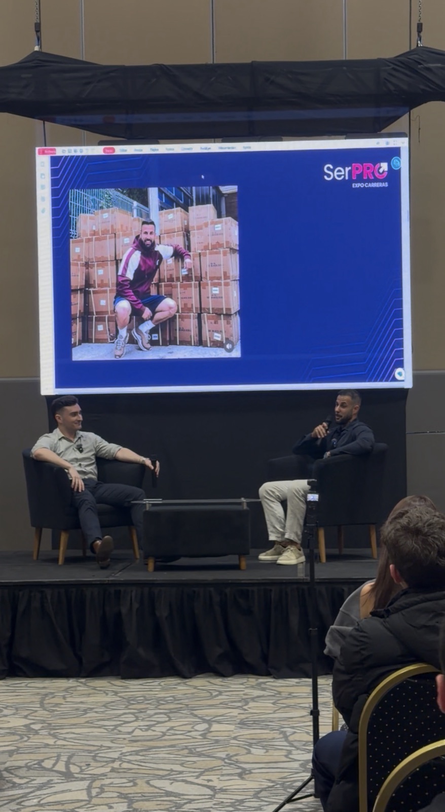 Alberto Cuberos y @estebanexpat cerrando la charla de SerPRO Expo Carreras sobre emprendimiento digital